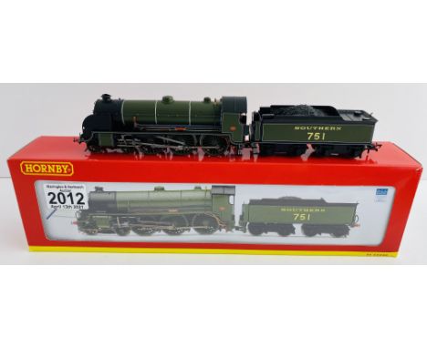 Hornby N15 Etarre Loco with Detail Pack, Instructions, Boxed - P&amp;P Group 1 (£14+VAT for the first lot and £1+VAT for subs
