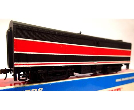 Walthers Trainline HO scale, Alco FB-1, powered locomotive, Rock Island livery, very good-excellent condition, boxed. P&amp;P