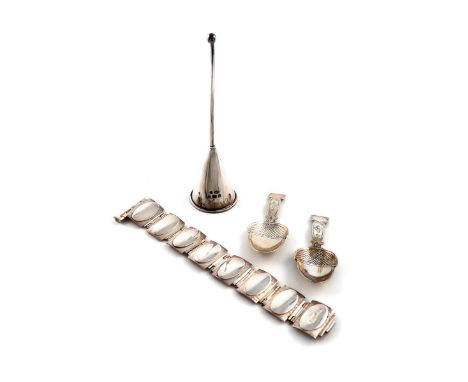 A small collection of modern silver items, by A. E. Holder, Sheffield 1994, 1977 and 2007, comprising: two caddy spoons, with