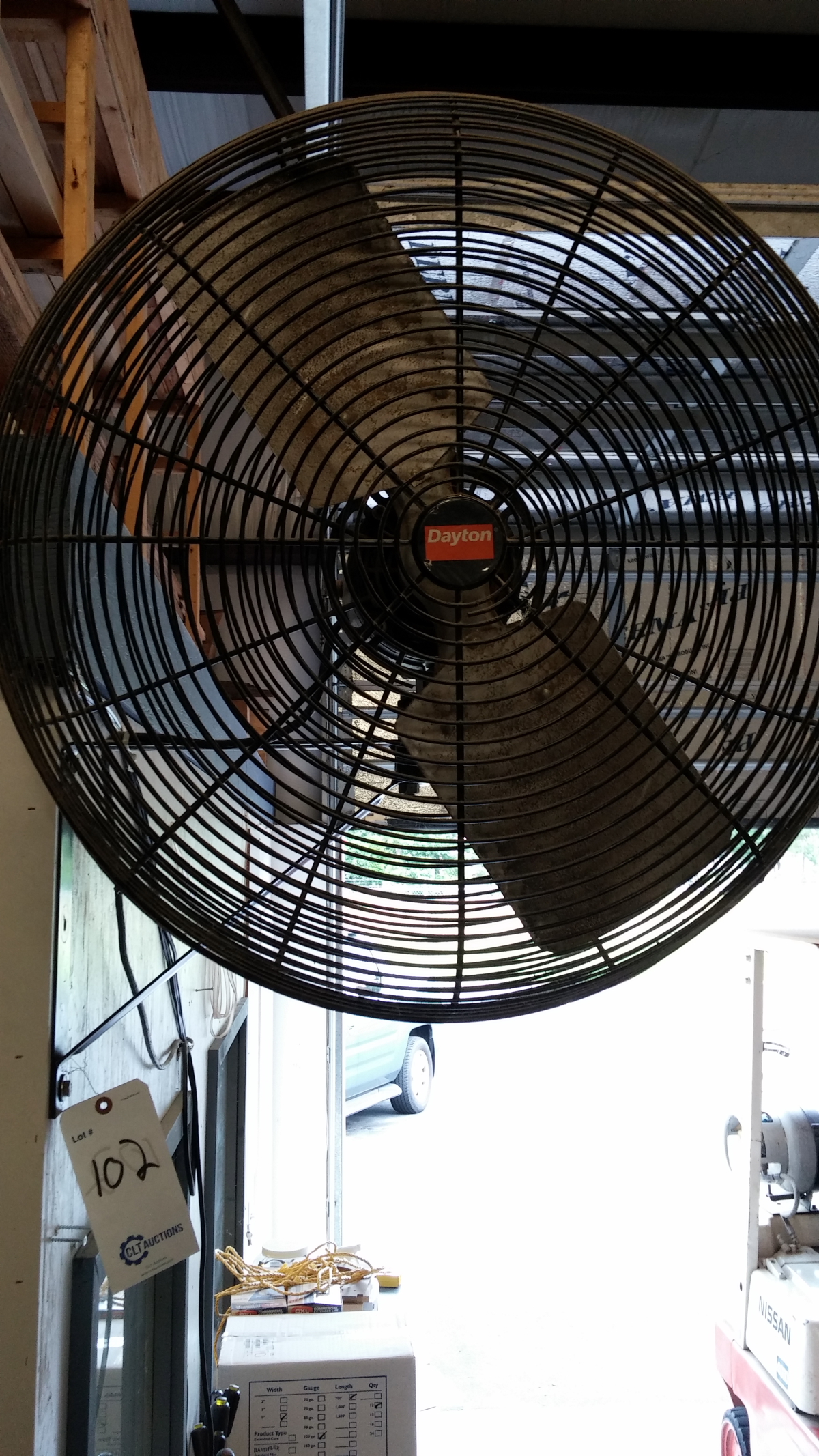 Dayton Wall Mount Fan - mtxb5fm