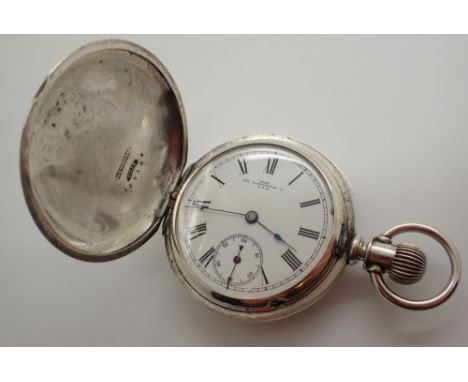 Newport full hunter The Farringdon H USA crown wind pocket watch CONDITION REPORT: This item is working at lotting.