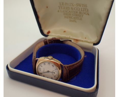 Gents vintage gold plated Federal wristwatch CONDITION REPORT: This item is working at lotting.