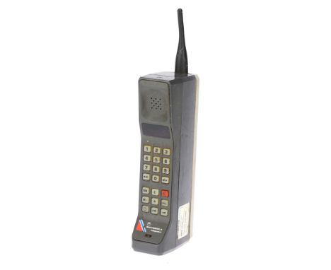 A Motorola Independent Vintage Mobile Phone, body F, battery corroded, AF,