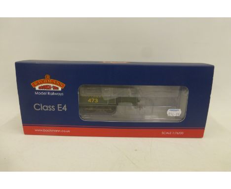 A Bachmann 00 gauge 35-076 class E4 473 southern green locomotive, boxed and in mint condition.
