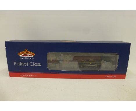 A Bachmann 00 gauge 31-204 Patriot class 5530 "Sir Frank REE" L.M.S. crimson locomotive and tender, boxed and in mint conditi