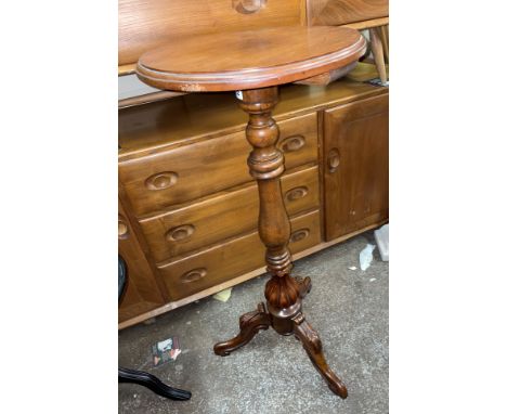 VICTORIAN STYLE TURN COLUMN TRIPOD STAND HEIGHT 96CM APPROX