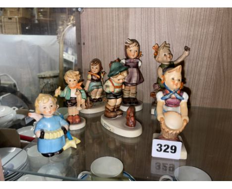 MJ HUMMEL/GOEBEL FIGURES - SENSITIVE HUNTER, LITTLE HELPER AND OTHERS (7 FIGURES)