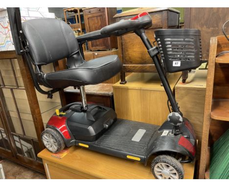 COMPACT MOBILITY SCOOTER AND CHARGER