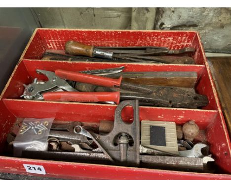 BOX OF VARIOUS TOOLS