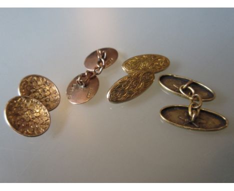 Pair of 15ct yellow gold cufflinks together with a pair of 9ct yellow gold cufflinks 