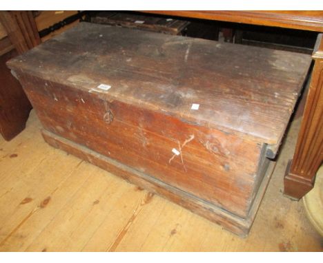 Carpenters tool chest containing a quantity of tools 