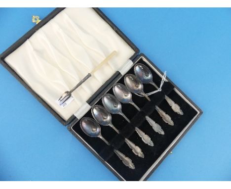 A cased set of George VI silver Teaspoons, by Cooper Brothers &amp; Sons Ltd., hallmarked Sheffield, 1942, in fitted velvet l