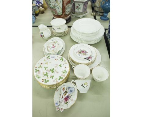 QUANTITY OF WEDGWOOD AND ROYAL WORCESTER TEA AND DINNER WARES, 49 PIECES 