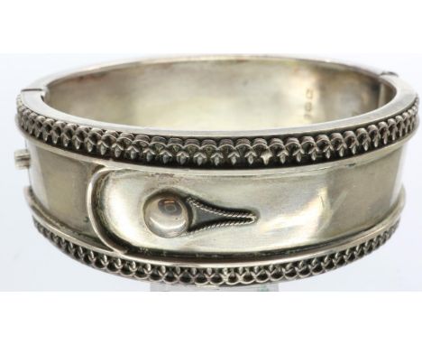 Hallmarked silver bangle, D: 70 mm, 30g. UK P&amp;P Group 1 (£16+VAT for the first lot and £2+VAT for subsequent lots) 