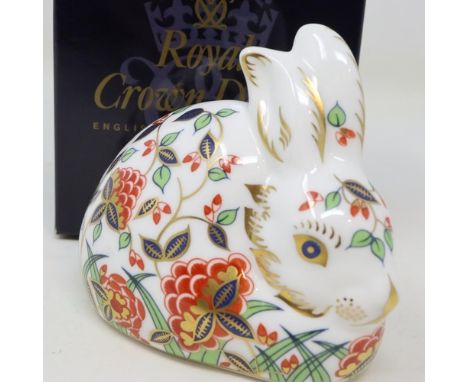 Boxed Royal Crown Derby Meadow Rabbit paperweight with gold stopper, no cracks or chips, H: 90 mm. UK P&amp;P Group 1 (£16+VA