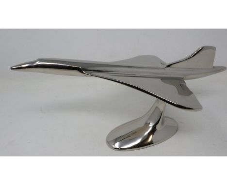 Chrome Concorde model on base, L: 30 cm. UK P&amp;P Group 2 (£20+VAT for the first lot and £4+VAT for subsequent lots) 