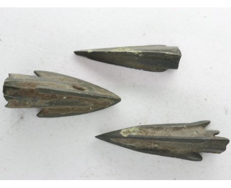 Three trilobe Roman arrow heads. UK P&amp;P Group 0 (£6+VAT for the first lot and £1+VAT for subsequent lots) 