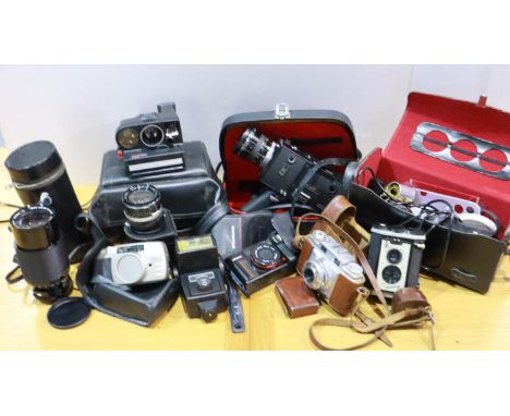 Collection of cameras and lenses including Olympus, Minolta etc. UK P&amp;P Group 3 (£30+VAT for the first lot and £8+VAT for