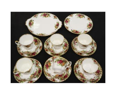 Royal Albert Old Country Roses tea ware of twenty pieces. UK P&amp;P Group 3 (£30+VAT for the first lot and £8+VAT for subseq