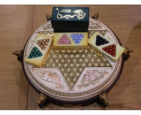 Franklin Mint Chinese checkers board and pieces, D: 51 cm. UK P&amp;P Group 3 (£30+VAT for the first lot and £8+VAT for subse