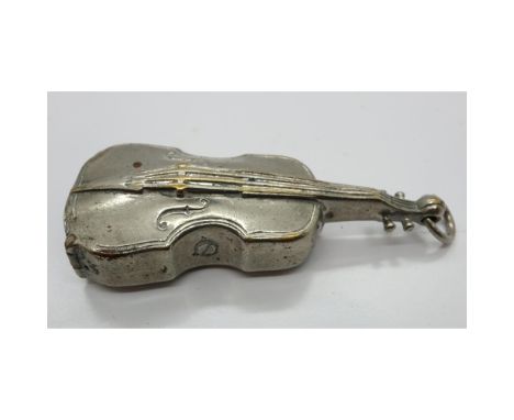 Novelty white metal vesta case in the form of a violin, L: 65 mm. UK P&amp;P Group 1 (£16+VAT for the first lot and £2+VAT fo