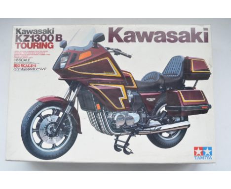 Tamiya 1/6 scale Kawasaki KZ1300B Touring motorbike Big Scale No21 model kit (item no 16021/7800), un started with all sprues