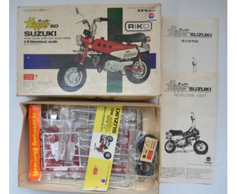 Nitto Kagaku 1/8 scale Suzuki Hopper 50, Young Leisure Series original release kit unstarted, bags factory sealed. Decals yel