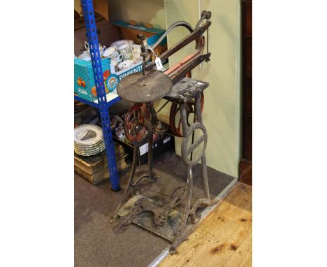 Vintage American Seneca rival treadle fret saw