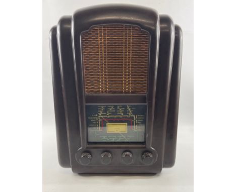 DECORATIVE PIECE! AN ORIGINAL FERRANTI 145 vintage A.C All-Wave Superhet by FERRANTI , Radio Works, MOSTON MANCHESTER Ferrant