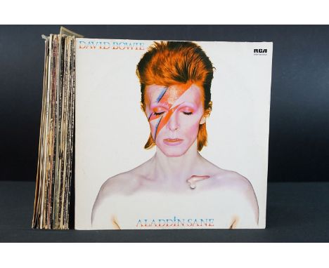 Vinyl - 16 David Bowie LPs and 2 12" singles spanning his career to include Heroes, The Man Who Sold The World x 3, Ziggy Sta