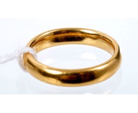 Gold (22ct) wedding ring (Birmingham 1929).  Ring size K½ / L CONDITION REPORT Total gross weight approximately 6.1 grams