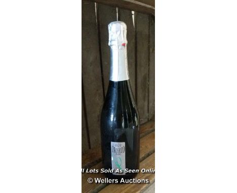 SACCHETTO EXTRA DRY PROSECCO D.O.C. [ITALY] 11.5% ABV / 75CL