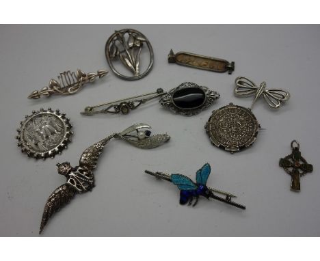 Silver jewellery including a R.A.F. sweetheart brooch, an enamel insect brooch, Victorian, etc.
