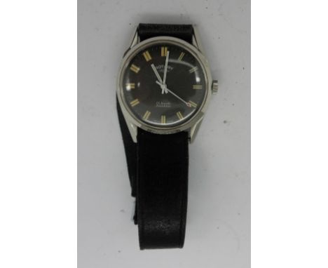 Two gentleman's Rotary wristwatches, one with black dial