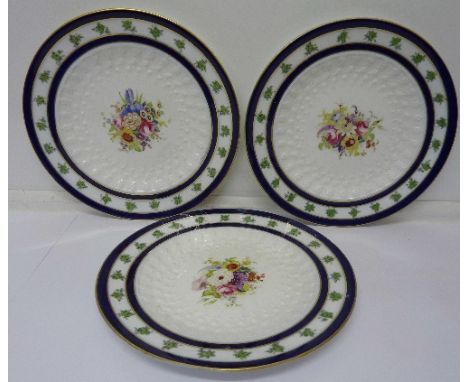 Three Royal Worcester hand painted cabinet plates, 2183, dated 1905, diameter 22.5cm