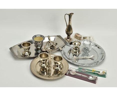 A SMALL SELECTION OF METALWARE, to include two silver engine turn design napkin rings, hallmarked Birmingham 1972, approximat