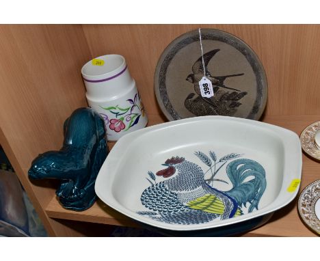 FOUR PIECES OF POOLE POTTERY, comprising a limited edition plate, 'British Garden Birds - The Swallow'  No 3155/5000, a turqu