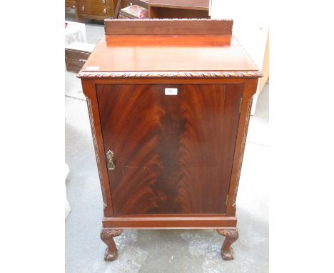 MAHOGANY MUSIC CABINET 