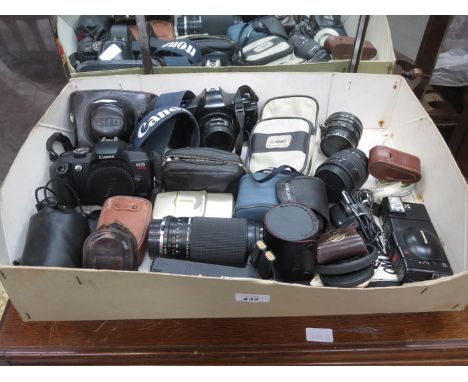 PARCEL OF VINTAGE CAMERAS, LENSES AND ACCESSORIES 
