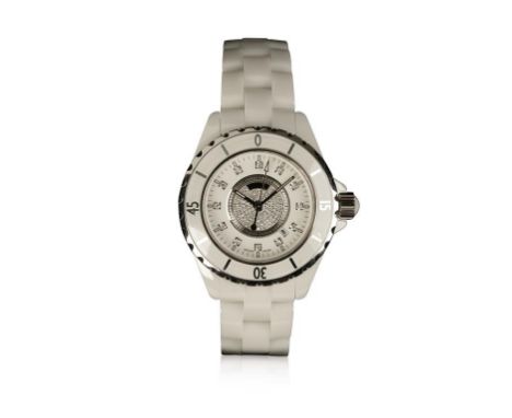 CHANEL: A LADIES J12 CERAMIC AND DIAMOND WRISTWATCH, the white dial with diamond dot numerals, date aperture and sweep second