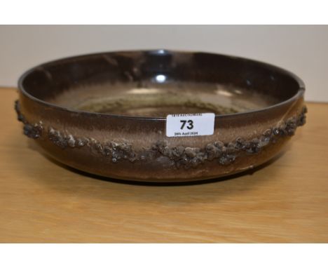 A 20th Century Icelandic studio ceramic bowl with encrusted design, measuring 27cm in diameter