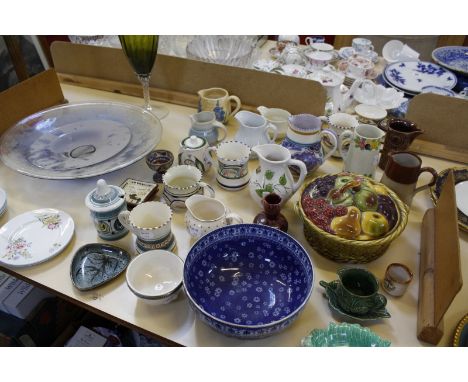 Shelley Cloissello ware bowl, quantity of Poole pottery, and other 20th Century decorative items (qty)