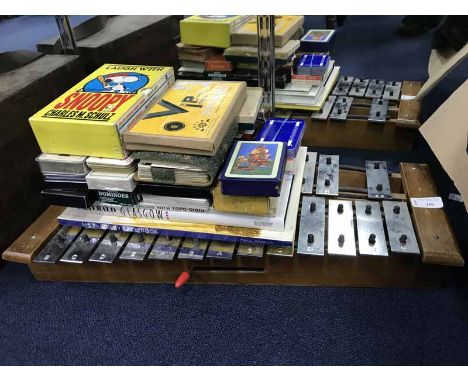 GLOCKENSPIELtogether with children's books, playing cards, dominoes etc
