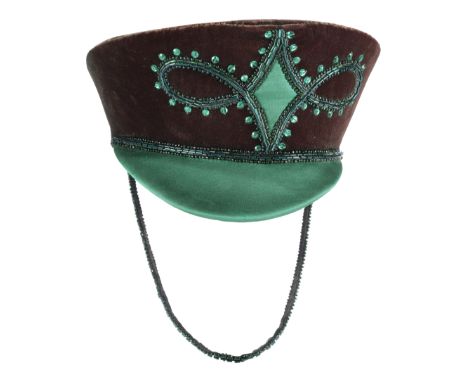 TITANIC (1997) - First-Class Passenger Hat - A production-made first-class passenger hat from James Cameron's Titanic. First 