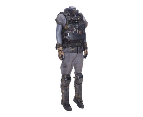 ELYSIUM (2013) - Crowe's (Josh Blacker) Costume - Crowe's (Josh Blacker) costume from Neill Blomkamp's Elysium. Crowe wore hi