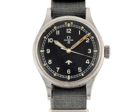 A GENTLEMAN'S STAINLESS STEEL BRITISH MILITARY OMEGA RAF PILOTS WRIST WATCH DATED 1953, REF. 2777-1 SC  Movement: 17J, manual