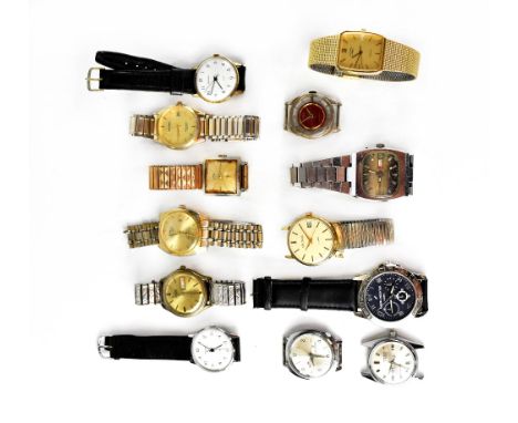 A quantity of various gentlemen's wristwatches including a Rotary Quartz gold plated watch and strap in presentation box with