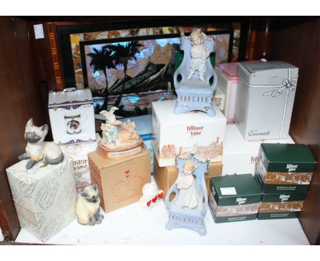 SECTION 12. A small collection of assorted ceramic miniature model cottages and other mixed ceramic items including examples 
