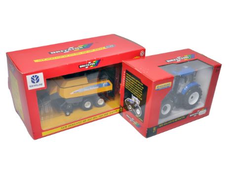 Britains 1/32 farms model issues comprising New Holland T6.180 Tractor (4317A1) plus New Holland BB960 Big Square Baler (4217
