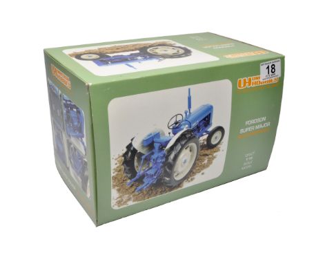 Universal Hobbies 1/16 farm model issue comprising Fordson Super Major New Performance. Looks to be without obvious signs of 